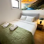 Lighthouse By Mymoradia I Vue & Elegance A * Porto