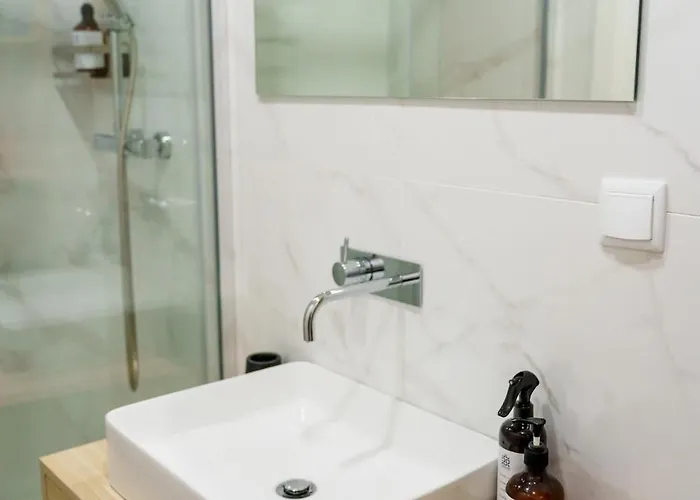 Lighthouse By Mymoradia I Vue&élégance à *