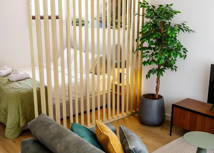 Lighthouse By Mymoradia I Vue&élégance à