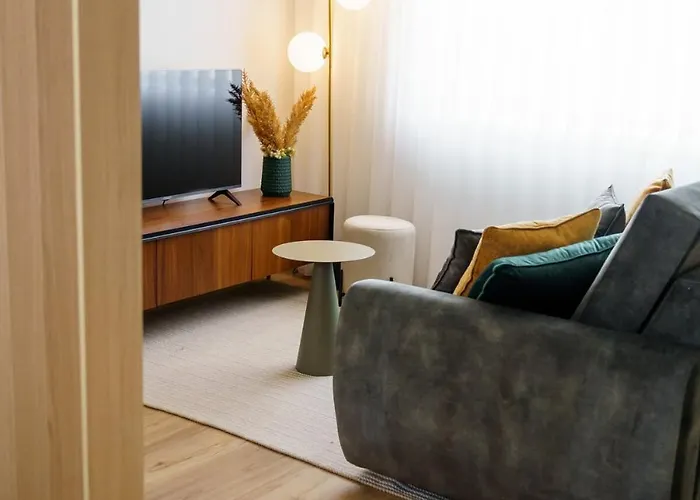 Lighthouse By Mymoradia I Vue & Elegance A Apartament Porto