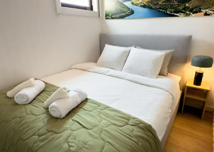 Lighthouse By Mymoradia I Vue & Elegance A * Porto