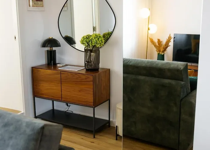 Lighthouse By Mymoradia I Vue & Elegance A Apartament