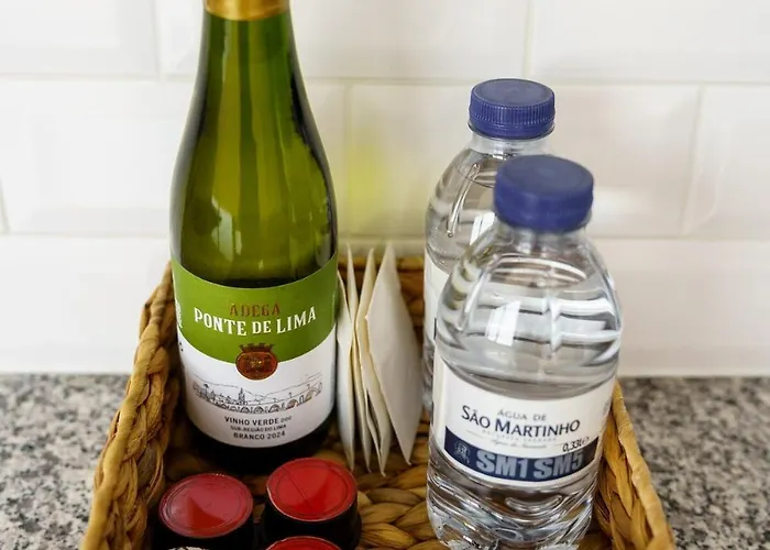 Lighthouse By Mymoradia I Vue & Elegance A פורטו